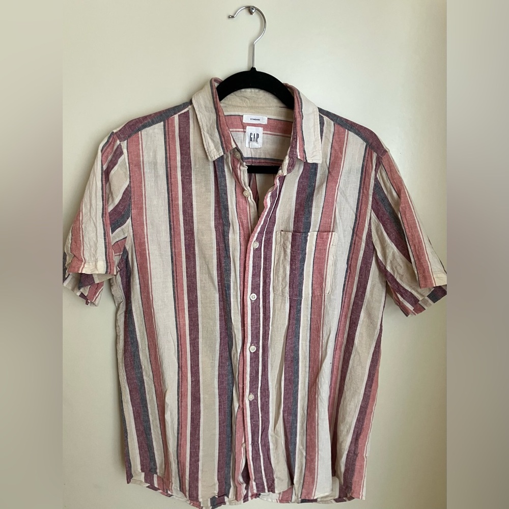 Men’s Gap short sleeve striped button up linen & cotton size medium